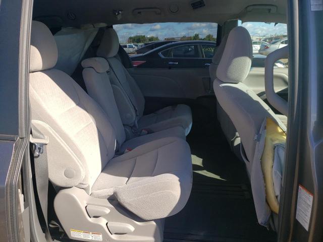 Photo 6 from auction – 2017 TOYOTA SIENNA LE with VIN 5TDKZ3DC1HS777137