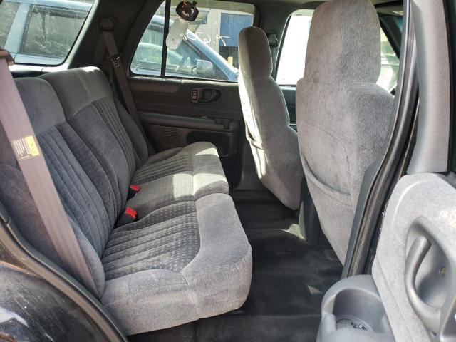 Photo 6 from auction – 2002 CHEVROLET BLAZER with VIN 1GNDT13WX2K184716