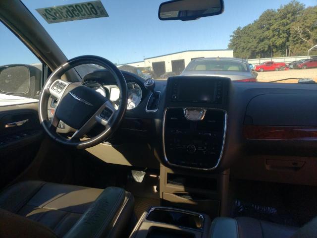 Photo 9 from auction – 2015 CHRYSLER TOWN & COU with VIN 2C4RC1BG9FR561035