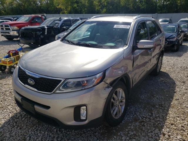 Photo 2 from auction – 2015 KIA SORENTO LX with VIN 5XYKTCA60FG645156