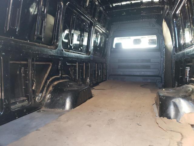 Photo 9 from auction – 2017 MERCEDES-BENZ SPRINTER 3 with VIN WD3PF1CD4HP549683