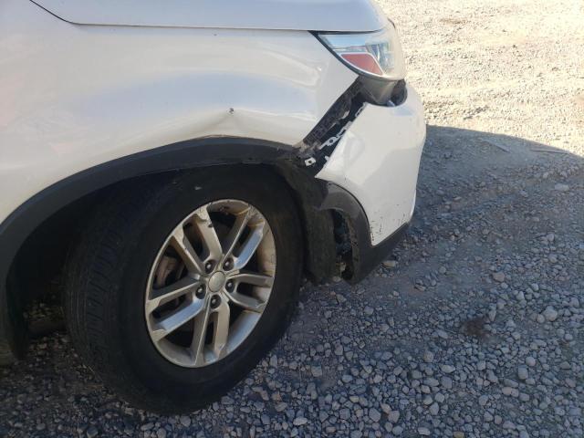 Photo 9 from auction – 2015 KIA SORENTO LX with VIN 5XYKTDA74FG647913