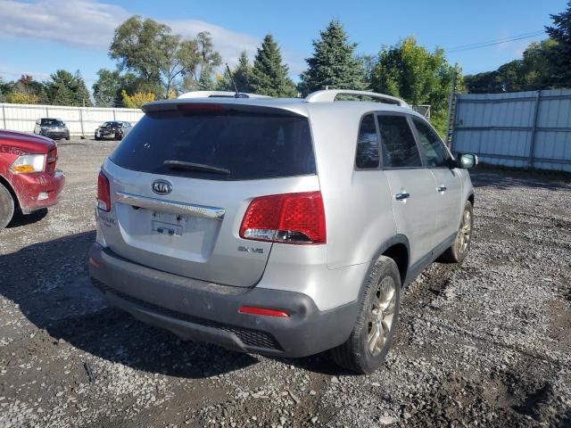 Photo 4 from auction – 2011 KIA SORENTO EX with VIN 5XYKUDA26BG104316