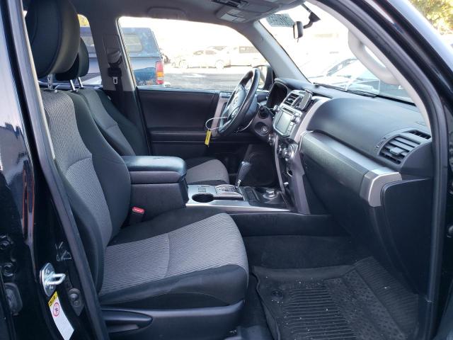 Photo 5 from auction – 2019 TOYOTA 4RUNNER SR with VIN JTEBU5JRXK5696360