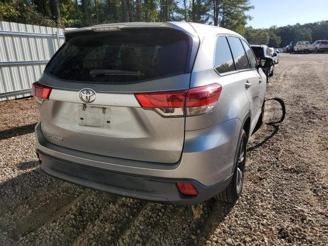 Photo 4 from auction – 2017 TOYOTA HIGHLANDER with VIN 5TDZZRFH7HS196915
