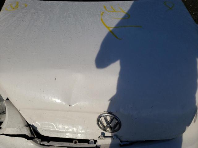 Photo 7 from auction – 2013 VOLKSWAGEN BEETLE with VIN 3VWJP7AT2DM611388