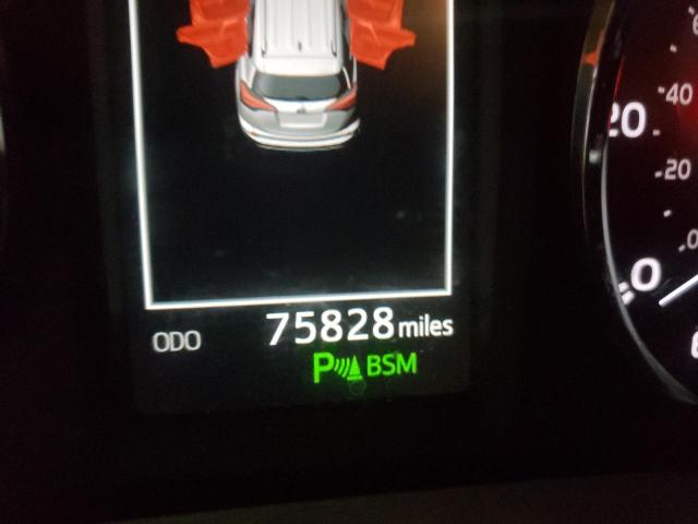 Photo 8 from auction – 2017 TOYOTA RAV4 LIMIT with VIN 2T3DFREV0HW548614