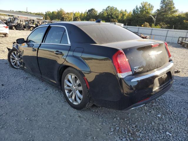 Photo 3 from auction – 2017 CHRYSLER 300 LIMITE with VIN 2C3CCARG8HH604028