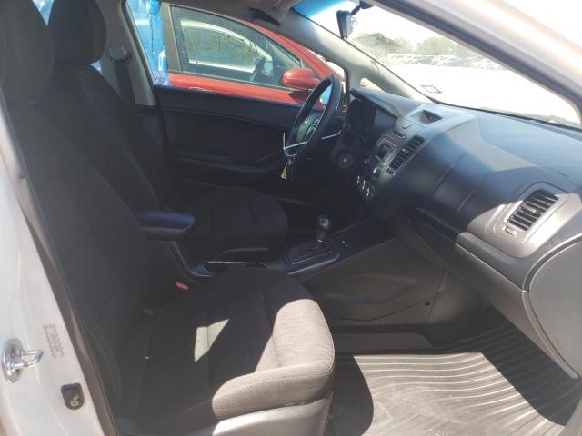 Photo 5 from auction – 2016 KIA FORTE LX with VIN KNAFK4A61G5585809