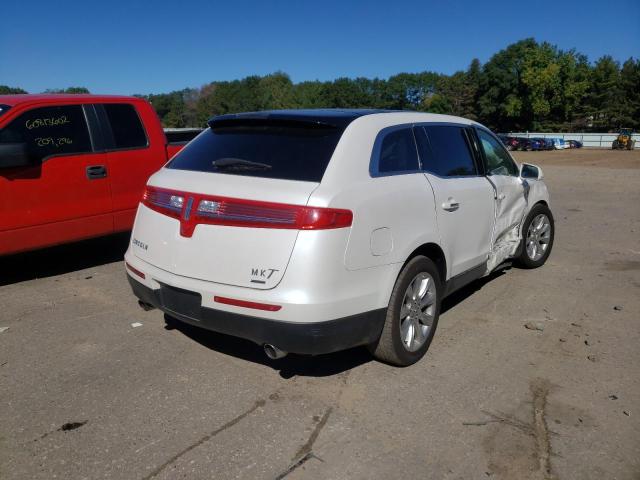 Photo 4 from auction – 2014 LINCOLN MKT with VIN 2LMHJ5AT3EBL51254