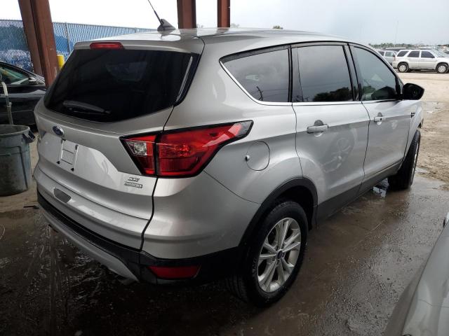 Photo 4 from auction – 2019 FORD ESCAPE SE with VIN 1FMCU0GD3KUB64960