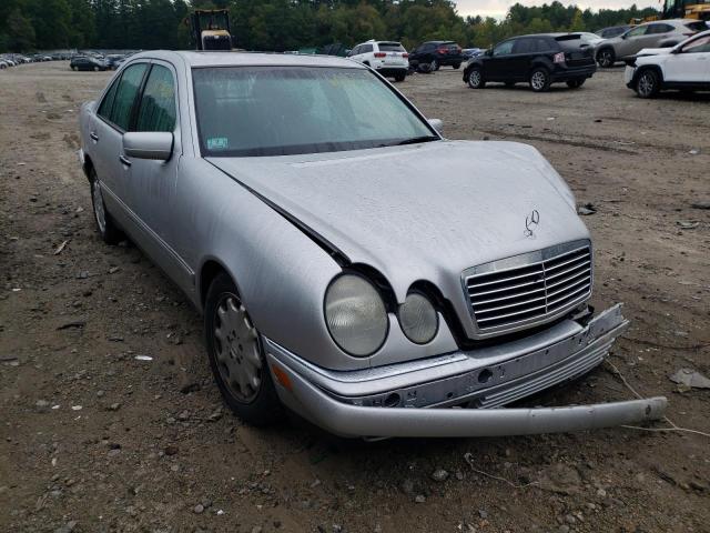 MERCEDES-BENZ E320 1997 with VIN WDBJF55F8VJ032420 - Photo from auction