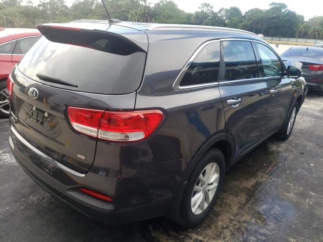 Photo 4 from auction – 2017 KIA SORENTO LX with VIN 5XYPG4A31HG324896