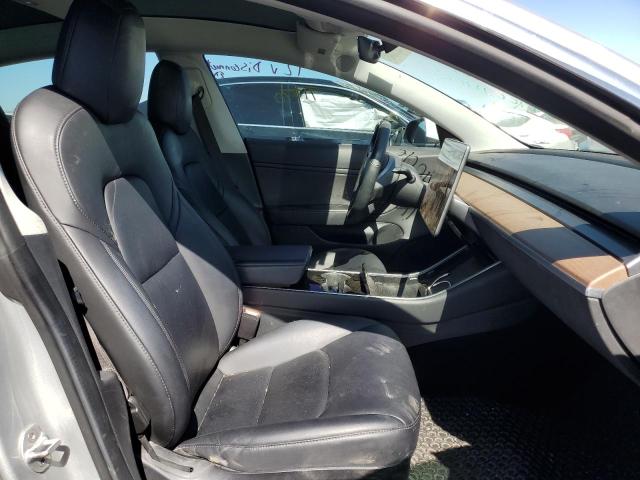 Photo 5 from auction – 2018 TESLA MODEL 3 with VIN 5YJ3E1EBXJF069392