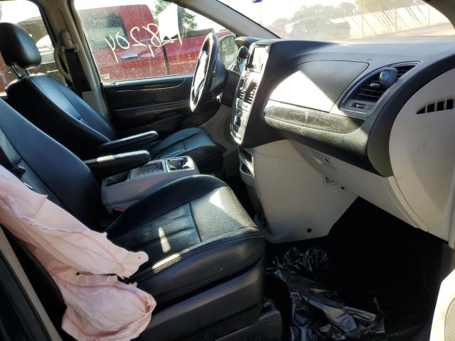Photo 5 from auction – 2014 CHRYSLER TOWN & COU with VIN 2C4RC1BG0ER124314