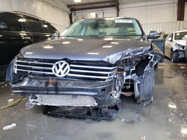 Photo 9 from auction – 2012 VOLKSWAGEN PASSAT SE with VIN 1VWBP7A33CC086569