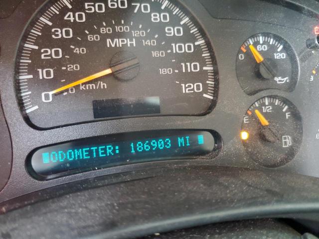 Photo 8 from auction – 2005 CHEVROLET SILVERADO with VIN 1GCHK232X5F854715
