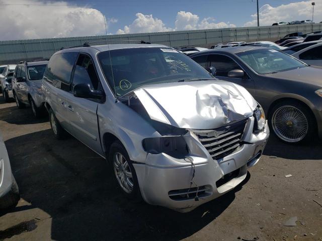 CHRYSLER TOWN & COU 2005 with VIN 2C4GP54L25R538532 - Photo from auction