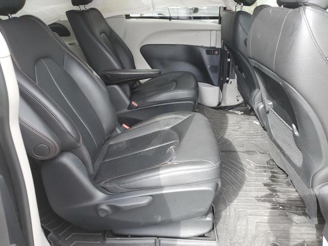 Photo 6 from auction – 2018 CHRYSLER PACIFICA H with VIN 2C4RC1L70JR236670