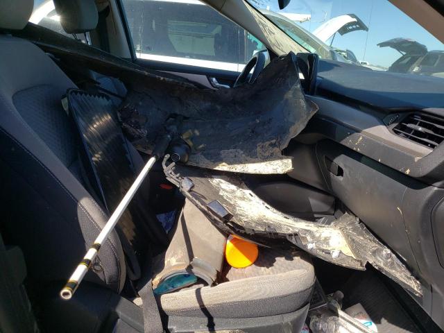 Photo 5 from auction – 2020 FORD ESCAPE SE with VIN 1FMCU0G68LUA14491