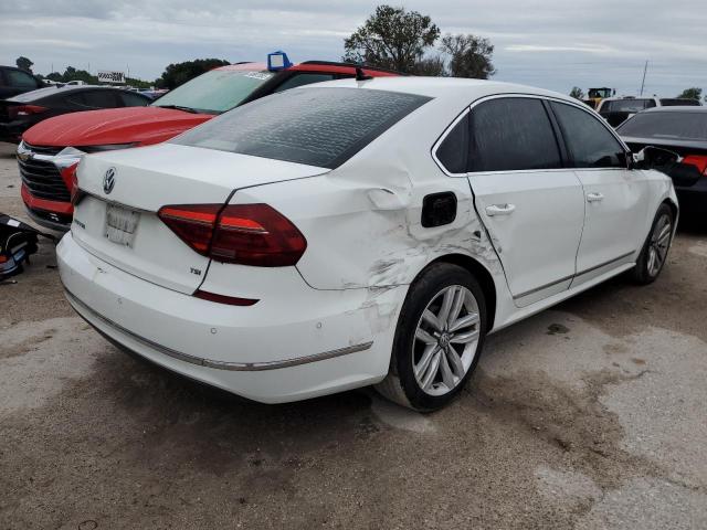 Photo 4 from auction – 2017 VOLKSWAGEN PASSAT SEL with VIN 1VWCT7A34HC018062