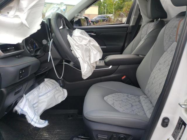 Photo 5 from auction – 2022 TOYOTA HIGHLANDER with VIN 5TDABRCH4NS551881