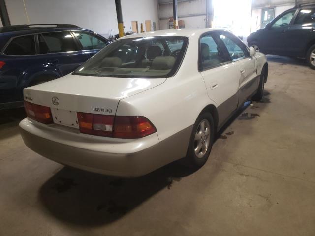 Photo 4 from auction – 1998 LEXUS ES 300 with VIN JT8BF28G7W0121152