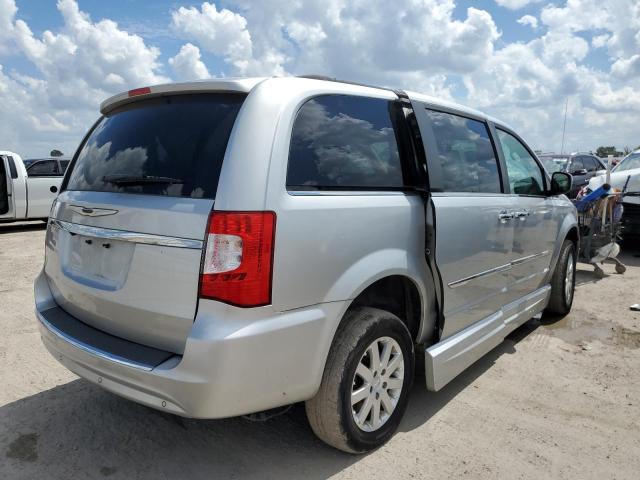 Photo 4 from auction – 2012 CHRYSLER TOWN & COU with VIN 2C4RC1CG2CR368509