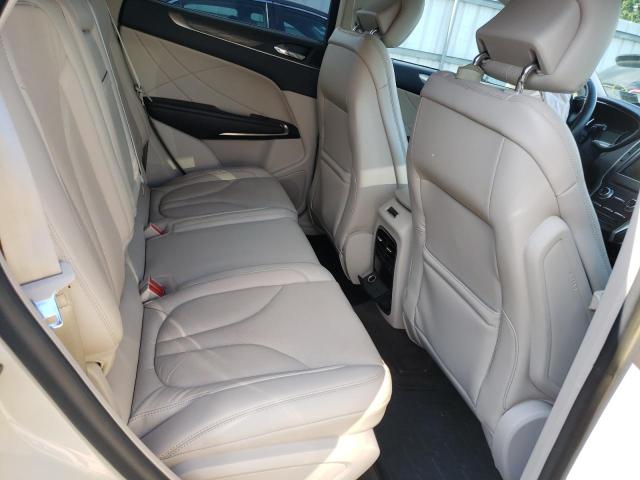 Photo 6 from auction – 2018 LINCOLN MKC RESERV with VIN 5LMCJ3D97JUL01257