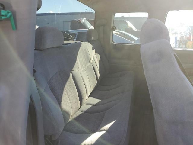 Photo 6 from auction – 2000 CHEVROLET SILVERADO with VIN 2GCEC19T9Y1183978
