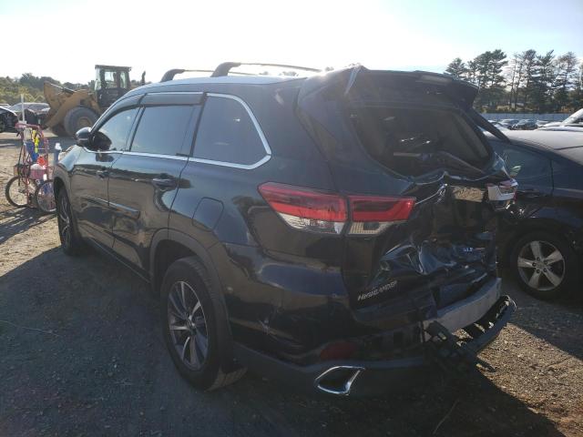 Photo 3 from auction – 2017 TOYOTA HIGHLANDER with VIN 5TDJZRFH6HS454614