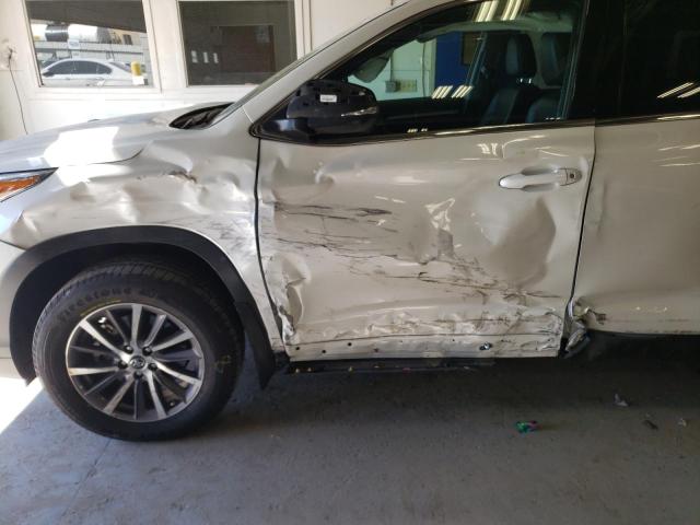 Photo 9 from auction – 2019 TOYOTA HIGHLANDER with VIN 5TDJZRFH5KS592412