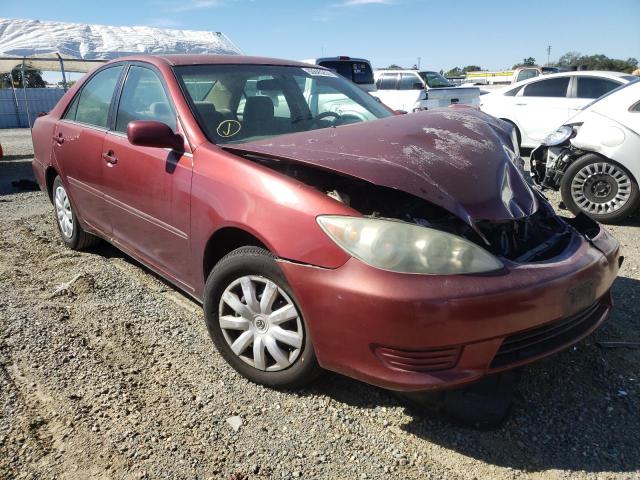 TOYOTA CAMRY LE 2005 with VIN 4T1BE30K55U393003 - Photo from auction