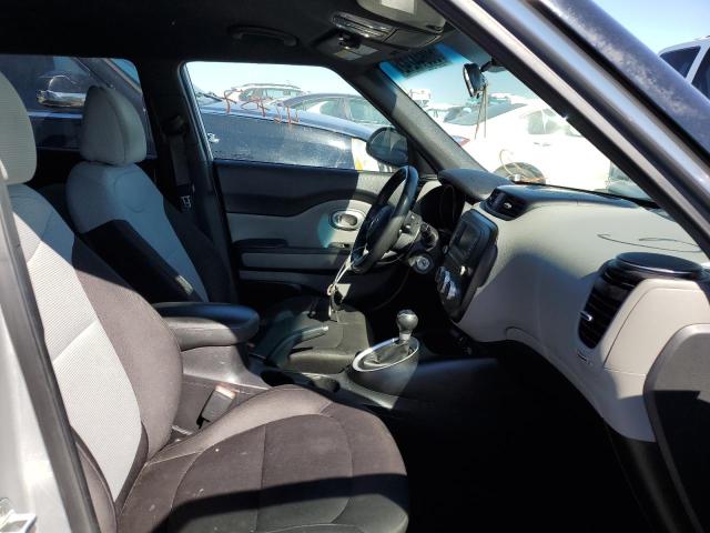 Photo 5 from auction – 2017 KIA SOUL with VIN KNDJN2A23H7419299
