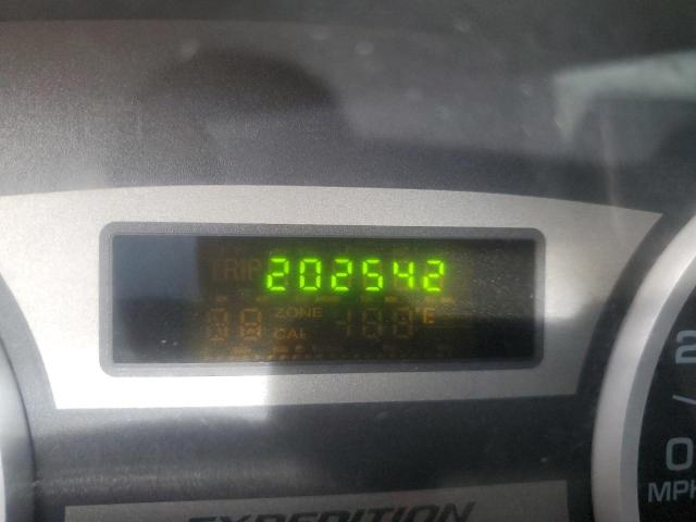 Photo 8 from auction – 2005 FORD EXPEDITION with VIN 1FMPU16555LA66721