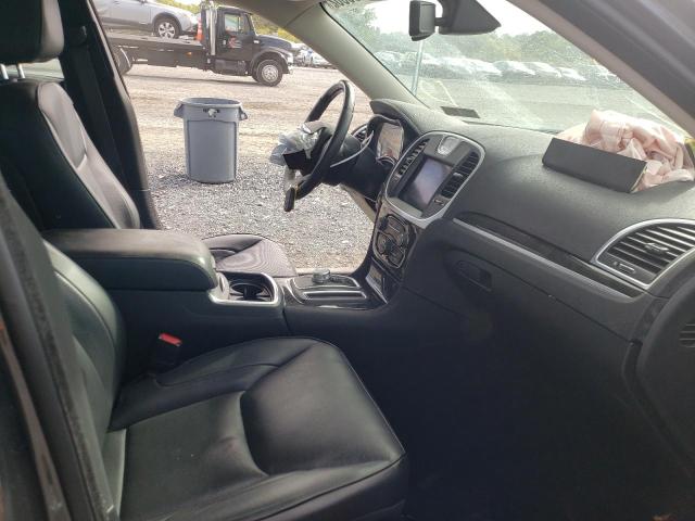 Photo 5 from auction – 2019 CHRYSLER 300 LIMITE with VIN 2C3CCAKG7KH637846
