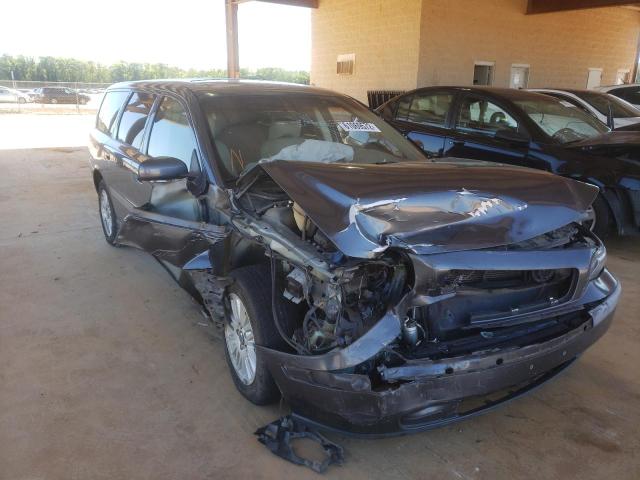 VOLVO V70 2004 with VIN YV1SW61T342367112 - Photo from auction