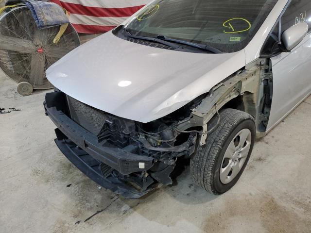 Photo 9 from auction – 2017 KIA FORTE LX with VIN 3KPFK4A7XHE139000