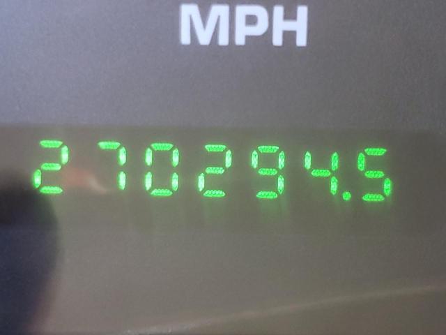 Photo 8 from auction – 2004 FORD EXCURSION with VIN 1FMSU45P04EA08470
