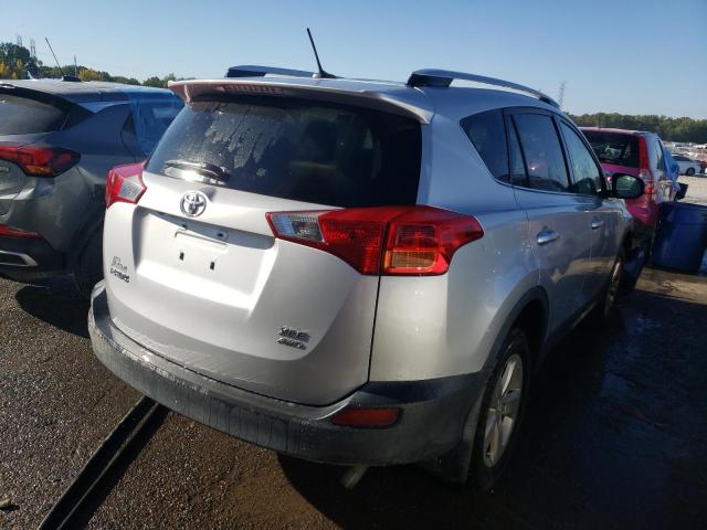 Photo 4 from auction – 2014 TOYOTA RAV4 XLE with VIN JTMRFREV6ED067894