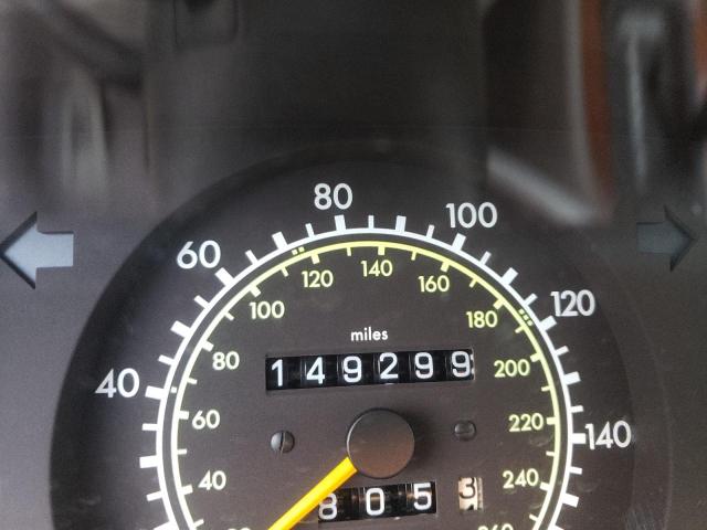 Photo 8 from auction – 1995 MERCEDES-BENZ E 320 BASE with VIN WDBEA32E5SC210252