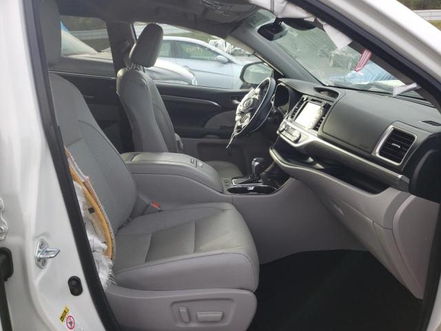Photo 5 from auction – 2017 TOYOTA HIGHLANDER with VIN 5TDDZRFH8HS367441