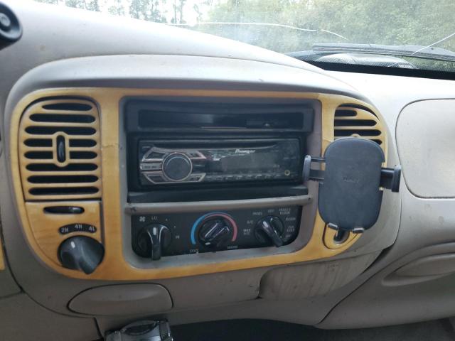 Photo 9 from auction – 2002 FORD F150 with VIN 1FTRX18L82KA83594