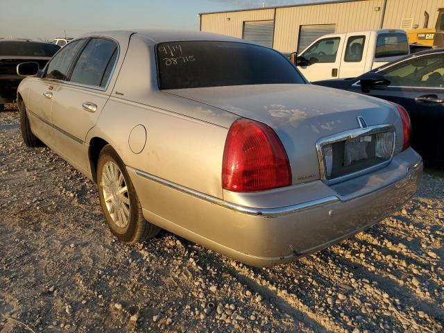 Photo 3 from auction – 2004 LINCOLN TOWN CAR E with VIN 1LNHM81W24Y682035