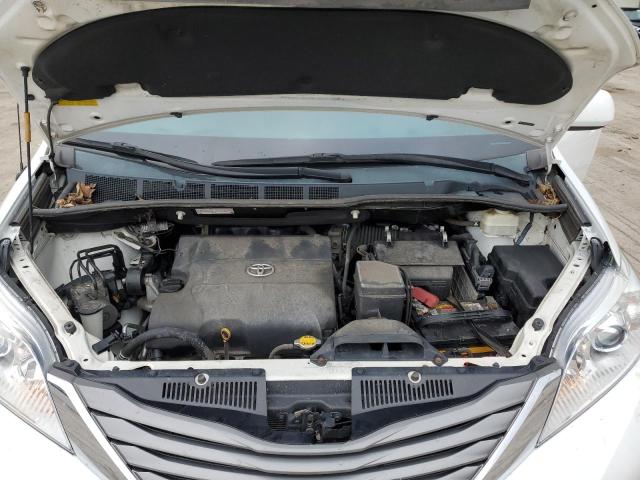 Photo 7 from auction – 2013 TOYOTA SIENNA XLE with VIN 5TDYK3DC0DS360892