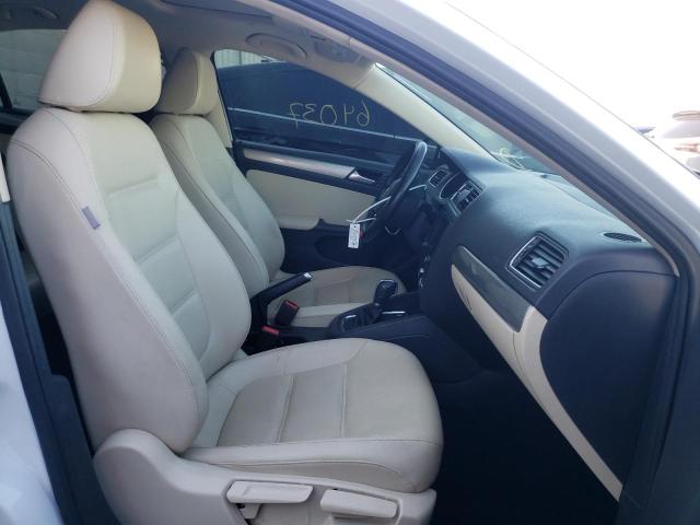 Photo 5 from auction – 2017 VOLKSWAGEN JETTA SE with VIN 3VWDB7AJ9HM410569