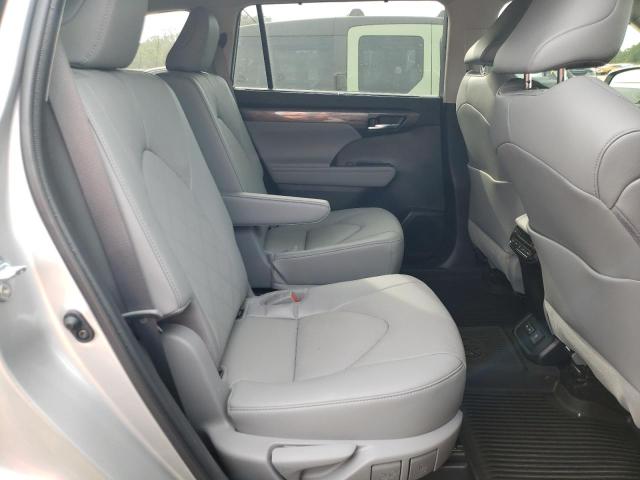 Photo 6 from auction – 2022 TOYOTA HIGHLANDER with VIN 5TDFZRAH0NS108552