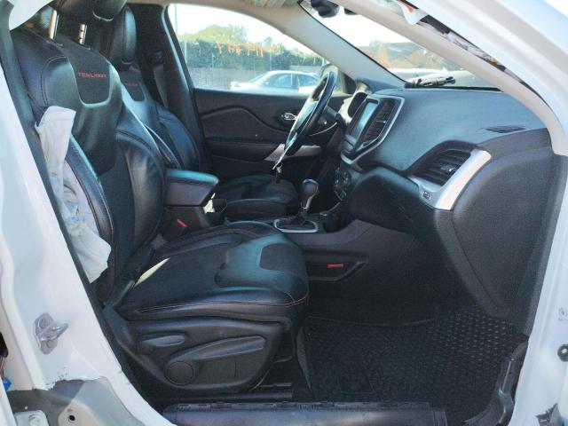 Photo 5 from auction – 2017 JEEP CHEROKEE T with VIN 1C4PJMBS1HW568803