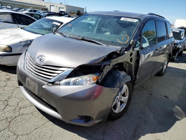 Photo 2 from auction – 2016 TOYOTA SIENNA LE with VIN 5TDKK3DC2GS765081