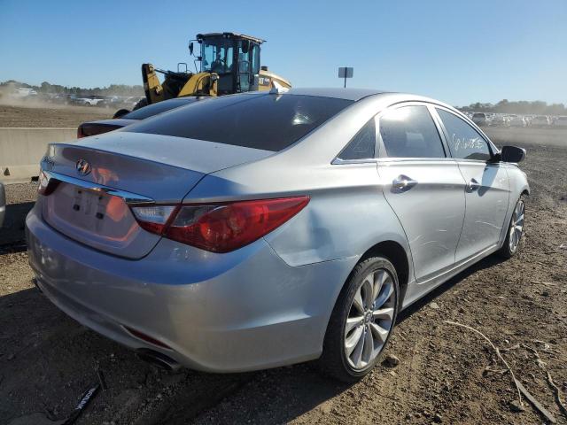 Photo 4 from auction – 2011 HYUNDAI SONATA SE with VIN 5NPEC4AC2BH037392